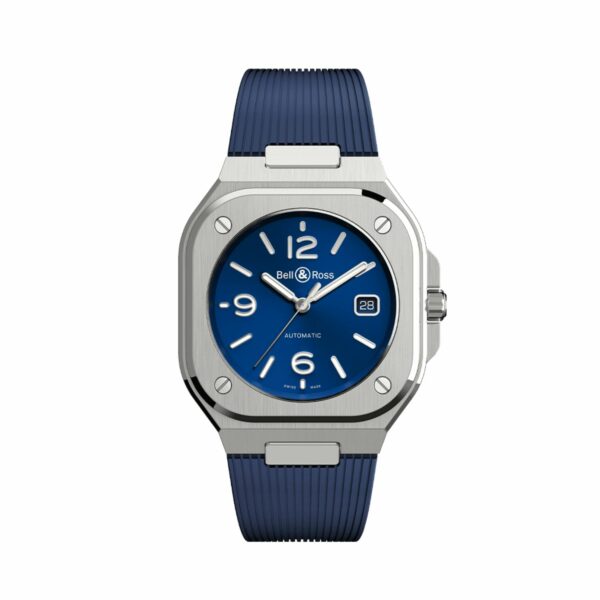 Montre de la marque Bell & Ross modèle BR05 en acier et cadran bleu, bracelet caoutchouc bleu