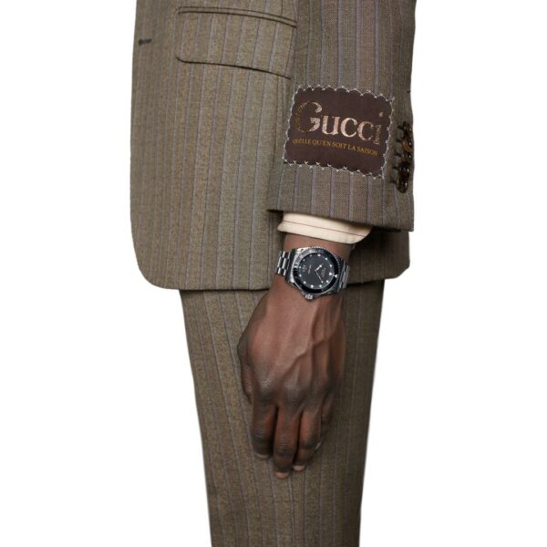 Gucci - collection Dive - YA136301B - Valer Horlogerie