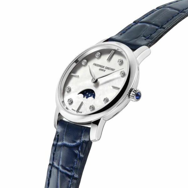 montre Frédérique Constant Classics Ladies Moonphase nacre blanche sur bracelet cuir bleu de cote