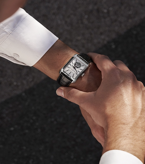 Classics carrée Heart Beat automatic – Image 5